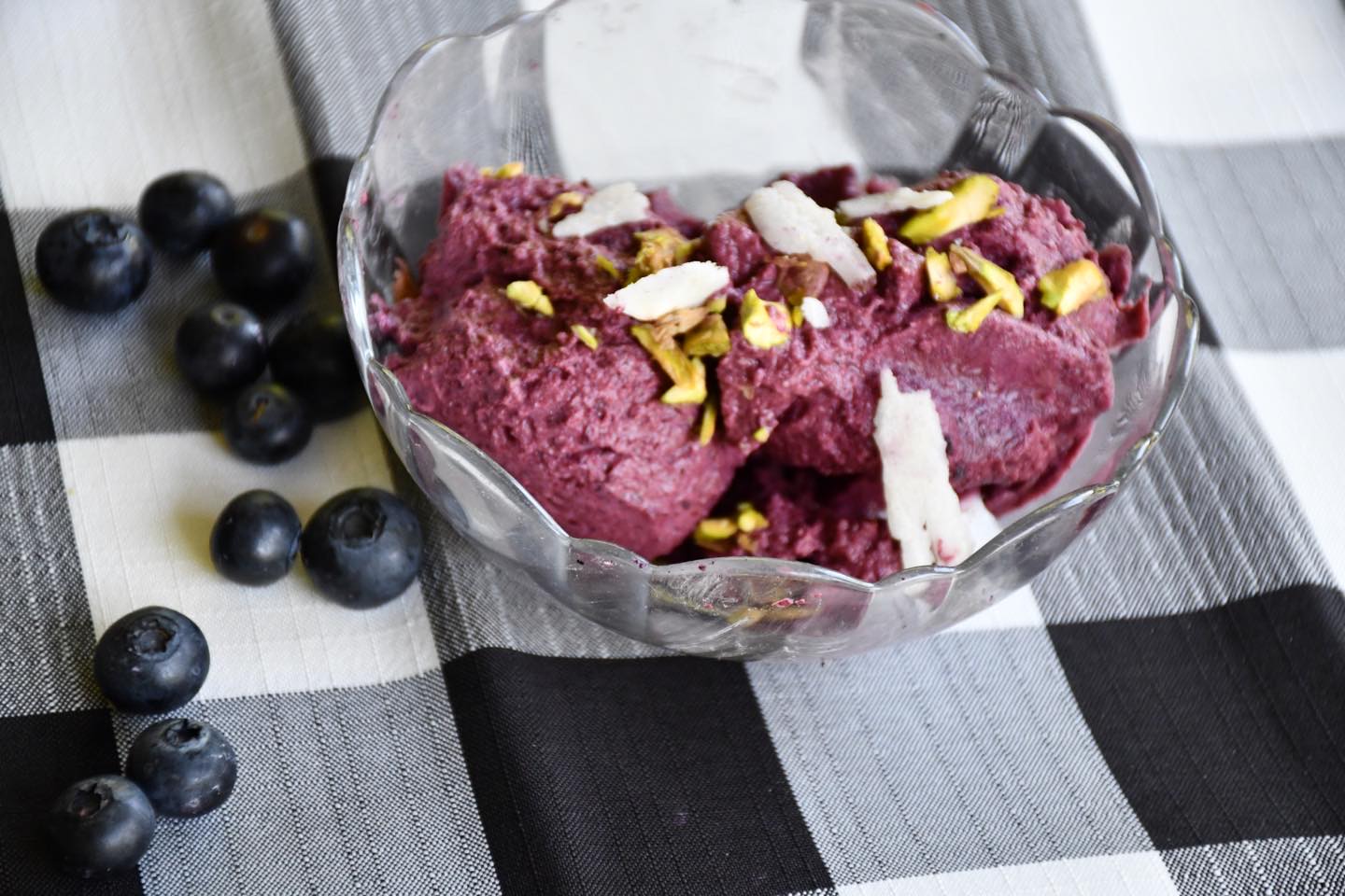 We always need something cold in the summertime, and yogurt is a great choice. Here, I made it in a slightly different way. It’s very tasty and wonderful to serve to others. It’s also easy to make#blueberryyogurt#yogurt#tastyfood#recipeon👇
Ingredients
Serves : 4
¼ cup fresh blueberries
1 orange - grated and juiced
3 tbsp maple syrup
500 grams plain yogurt
Method
Put the blueberries, orange juice, and rinds into a food processor or blender and make a puree.
Strain through a nylon strainer into a bowl.
Mix in an ice-cream maker (if you have one) otherwise hand blend for about 2-4 minutes.
Freeze 5 to 6 hours. If you don’t have an ice-cream maker, transfer the mixture to a freezer proof container, and freeze for about 2 hours.
Remove from the freezer, put into a bowl, and beat until smooth.
Return to the freezer and freeze until firm.
Enjoy!
