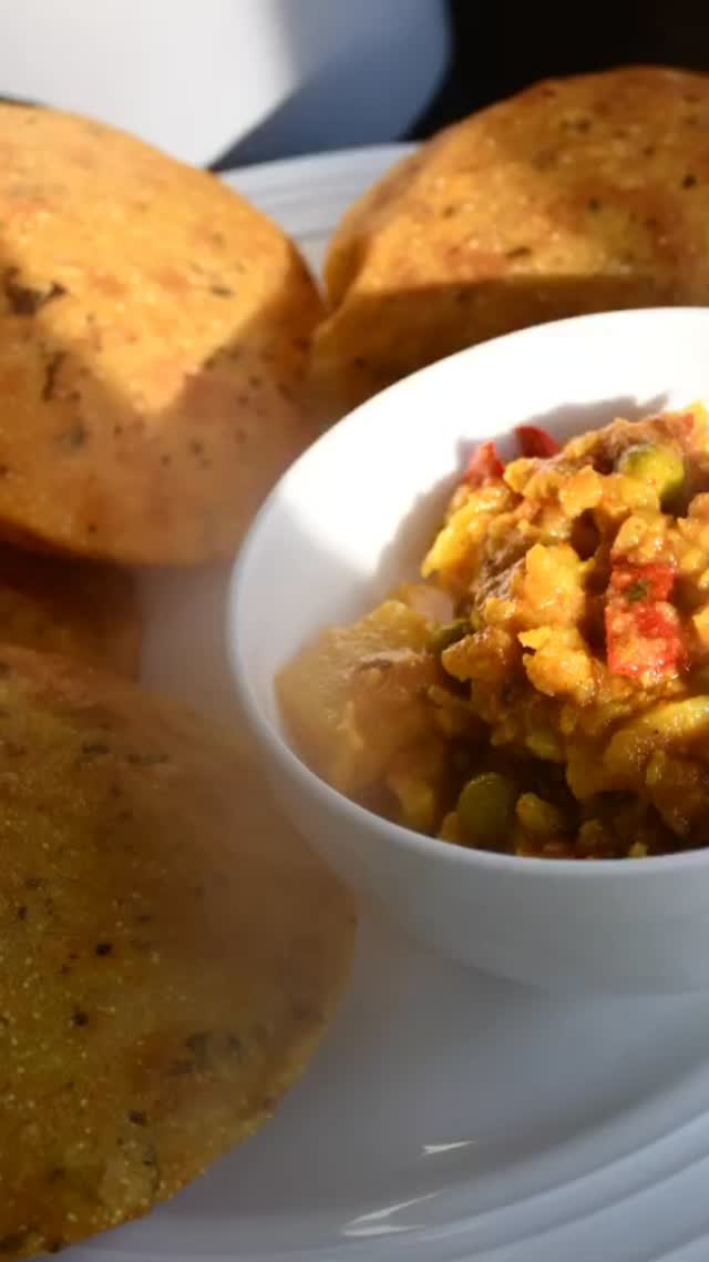 #sooji poori#This poori is very crispy and delicious. It can be eaten with any curry#recipeon👇🏾 

Ingredients

1 cup whole wheat flour 
½ cup sooji 
1  tsp salt 
½ tsp ajwain 
2 cups oil for frying 
1 tsp kasori methi 

Method 

Take a large dish and add sooji, flour, ajwain,kasori methi and salt. Add enough water to make a hard dough. Keep aside for 15 minutes. After that, divide the dough into equal sized pieces. Put the pan on the stove and add oil and wait until the oil is heated.

Take a piece of dough and roll like a paratha, except smaller - about a 3 inch diameter. Deep fry in the oil and roast both sides until they are golden brown. Make every poori in the same manner. 

Ready! Enjoy your scrumptious hot pooris!